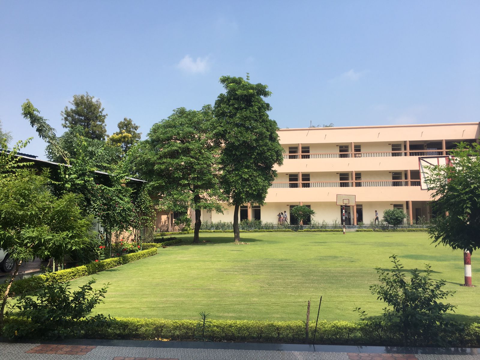 Sherwood College Of Management [SCM], Lucknow